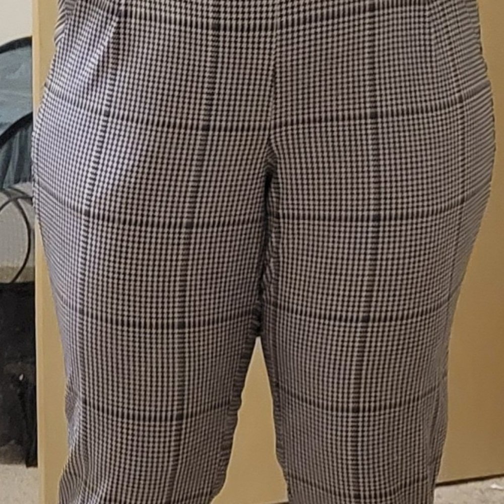 SIZE 1 Torrid houndtooth pants